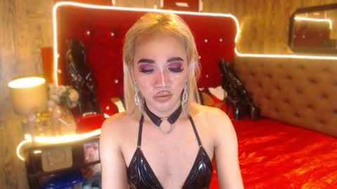 KENDALL online show from 17, 1, 2025