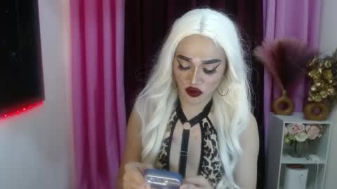 KENDALL online show from 26, 9, 2025