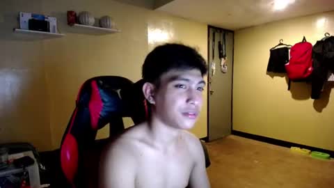 Snapshot of urcuteguy_jhonx chatting on 16, 7, 2026 Dannie online show from 16, 7, 2026