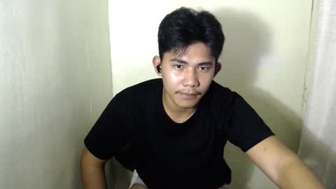 Snapshot of urcutie_asianboy chatting on 6, 11, 2025 KEN online show from 6, 11, 2025