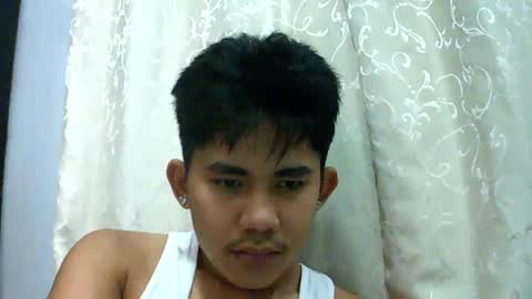 Snapshot of urcutie_asianboy chatting on 29, 11, 2025 KEN online show from 29, 11, 2025