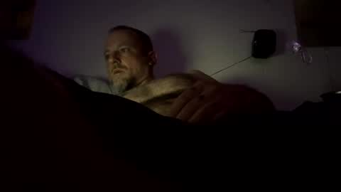 urdaddy875867 online show from 27, 2, 2025