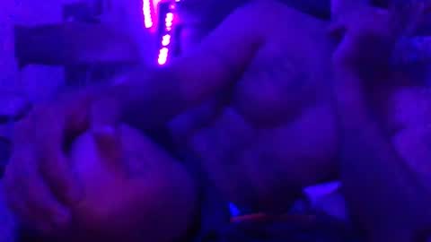 urdaddy875867 online show from 18, 4, 2026