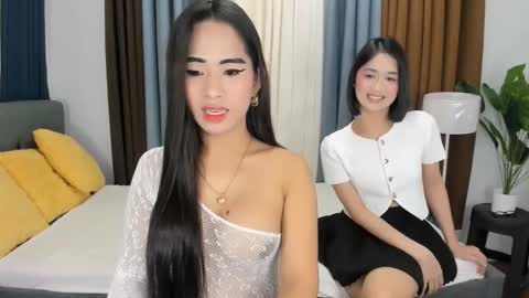 Snapshot of urdream_girl02 chatting on 18, 10, 2025 URDREAMGIRL JESS online show from 18, 10, 2025
