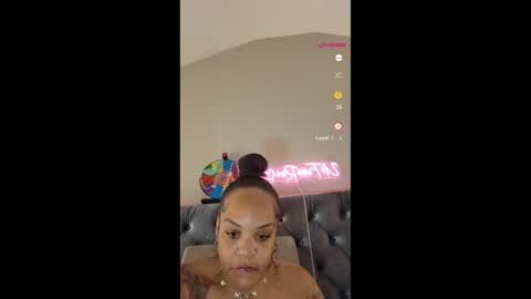 Snapshot of urfaveriri chatting on 21, 11, 2025 urfaveriri online show from 21, 11, 2025