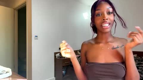 Snapshot of urfavtee chatting on 28, 3, 2026 urfavtee online show from 28, 3, 2026