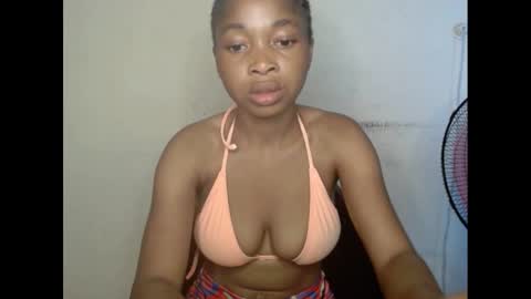 Snapshot of urflirtydoll chatting on 4, 3, 2025 urflirtydoll online show from 4, 3, 2025