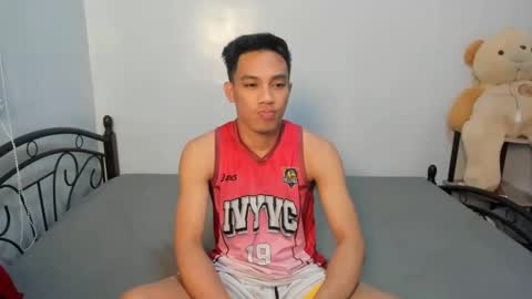 urfucker_vinz online show from 8, 2, 2026