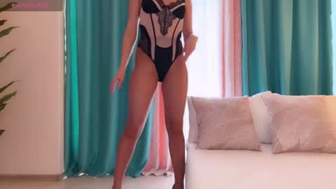 Snapshot of urgoddessjenny chatting on 5, 7, 2026 Jenny online show from 5, 7, 2026