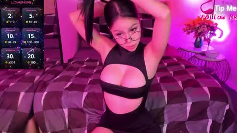 Snapshot of urgoddessofsex chatting on 3, 1, 2025 angela online show from 3, 1, 2025