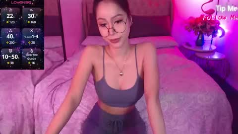 Snapshot of urgoddessofsex chatting on 8, 2, 2025 angela online show from 8, 2, 2025