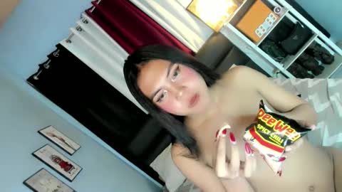 Snapshot of urhot_fcking_zoey chatting on 9, 2, 2025 zoey noir online show from 9, 2, 2025