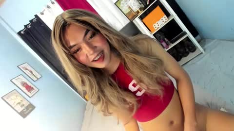 Snapshot of urhot_fcking_zoey chatting on 10, 3, 2025 zoey noir online show from 10, 3, 2025