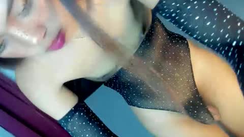 Snapshot of urhot_fcking_zoey chatting on 18, 9, 2025 zoey noir online show from 18, 9, 2025