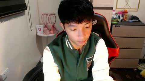 Snapshot of urhotethanxx chatting on 29, 4, 2026 Ethan online show from 29, 4, 2026