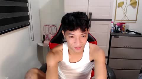 Snapshot of urhotethanxx chatting on 16, 5, 2026 Ethan online show from 16, 5, 2026