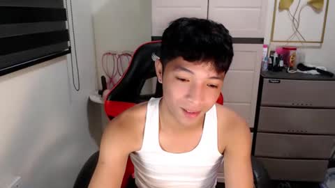 Snapshot of urhotethanxx chatting on 16, 5, 2026 Ethan online show from 16, 5, 2026