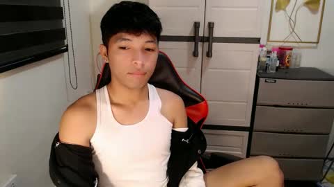 Snapshot of urhotethanxx chatting on 20, 5, 2026 Ethan online show from 20, 5, 2026