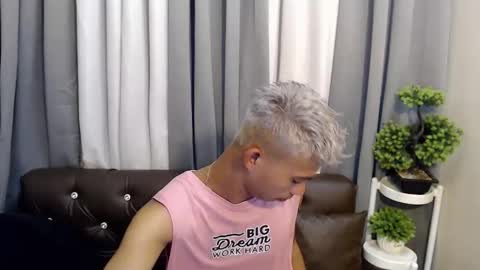 Snapshot of urhotfuckingass chatting on 7, 6, 2026 richard online show from 7, 6, 2026