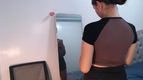 Amira online show from 8, 12, 2024