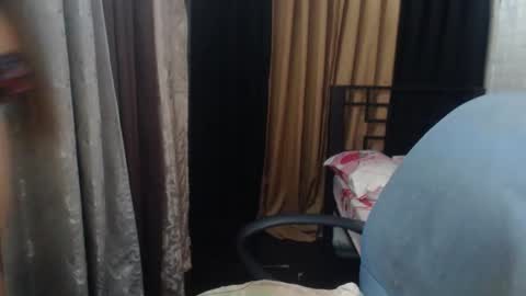 Snapshot of urlovercockxxx chatting on 17, 12, 2024 janah online show from 17, 12, 2024