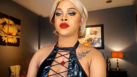 UrMajestyTyra online show from 3, 2, 2026