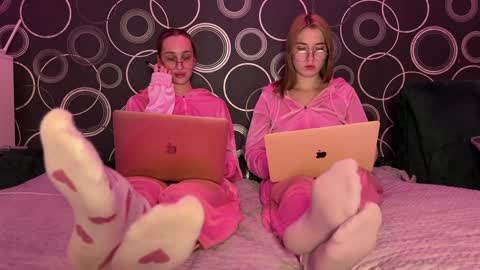 Snapshot of urmissalice chatting on 6, 12, 2024 urmissalice online show from 6, 12, 2024