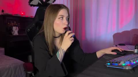 Snapshot of urmissalice chatting on 19, 2, 2025 urmissalice online show from 19, 2, 2025