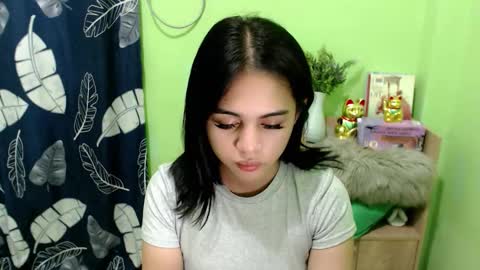 urmystical_sofie online show from 4, 10, 2025