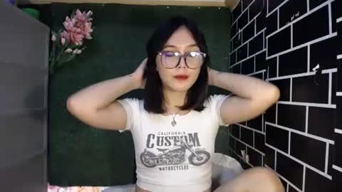 Snapshot of urpinay_pia chatting on 4, 10, 2025 Pia online show from 4, 10, 2025