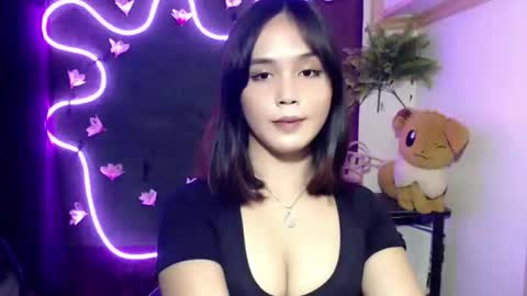 Snapshot of urpinay_pia chatting on 11, 10, 2025 Pia online show from 11, 10, 2025