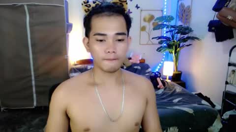Snapshot of urpinoy_cummer chatting on 2, 4, 2026 urpinoy_cummer online show from 2, 4, 2026