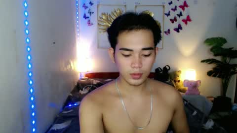 Snapshot of urpinoy_cummer chatting on 18, 4, 2026 urpinoy_cummer online show from 18, 4, 2026
