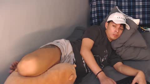 Snapshot of urpinoyasianx chatting on 13, 1, 2025 Mel online show from 13, 1, 2025