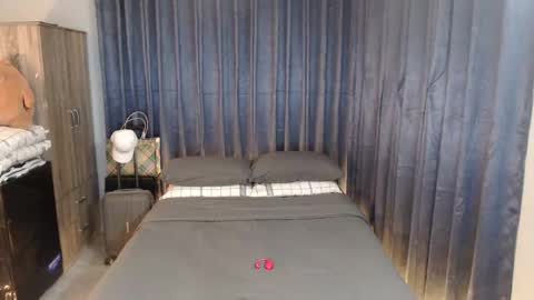 Snapshot of urpinoyasianx chatting on 25, 1, 2025 Mel online show from 25, 1, 2025