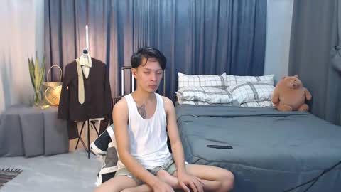 Snapshot of urpinoyasianx chatting on 21, 2, 2025 Mel online show from 21, 2, 2025