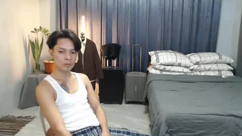 Snapshot of urpinoyasianx chatting on 24, 2, 2025 Mel online show from 24, 2, 2025