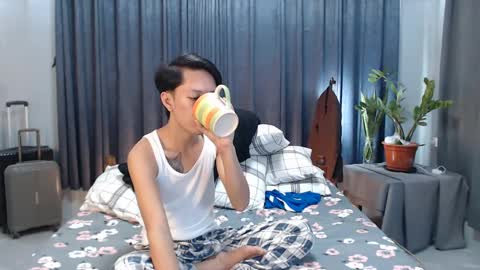 Snapshot of urpinoyasianx chatting on 25, 2, 2025 Mel online show from 25, 2, 2025