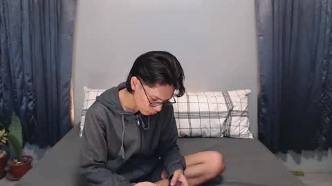 Snapshot of urpinoyasianx chatting on 10, 9, 2025 Mel online show from 10, 9, 2025