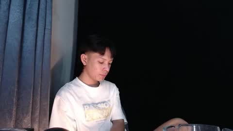 Snapshot of urpinoyasianx chatting on 15, 9, 2025 Mel online show from 15, 9, 2025