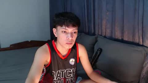 Snapshot of urpinoyasianx chatting on 1, 10, 2025 Mel online show from 1, 10, 2025