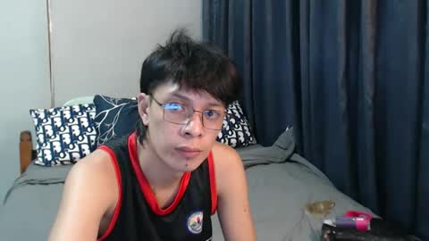 Snapshot of urpinoyasianx chatting on 9, 10, 2025 Mel online show from 9, 10, 2025