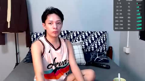 Snapshot of urpinoyasianx chatting on 22, 10, 2025 Mel online show from 22, 10, 2025