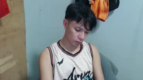 Snapshot of urpinoyasianx chatting on 2, 11, 2025 Mel online show from 2, 11, 2025