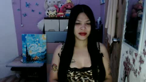 hi im kim online show from 25, 6, 2026