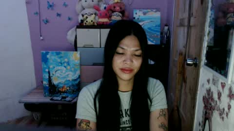 hi im kim online show from 17, 7, 2026