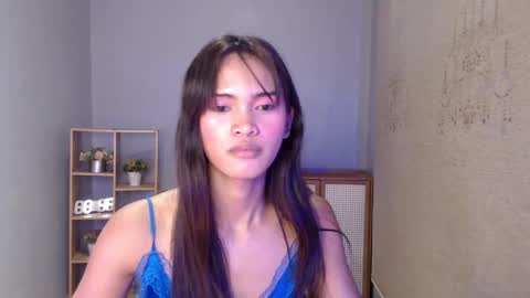 ursandra_xx online show from 10, 3, 2025