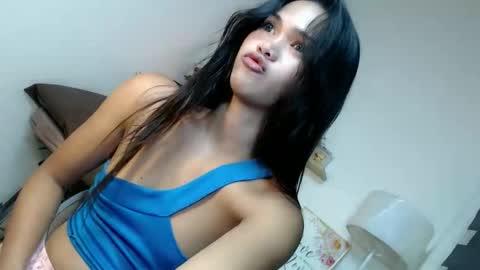 ursandra_xx online show from 10, 4, 2026