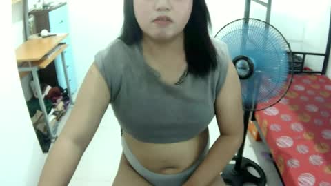 Snapshot of urslut_max chatting on 1, 7, 2026 maxie online show from 1, 7, 2026