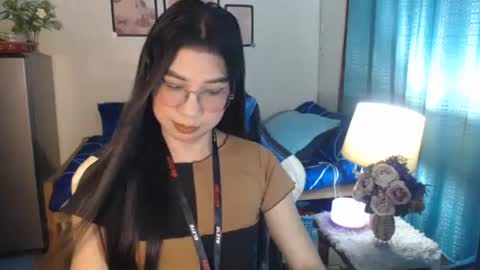 Ashley Kate Mateo Gray online show from 25, 1, 2025